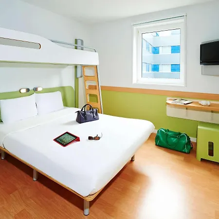 Ibis Budget Lyon Sud A7 2*