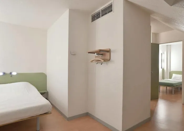Ibis Budget Lyon Sud A7 2*